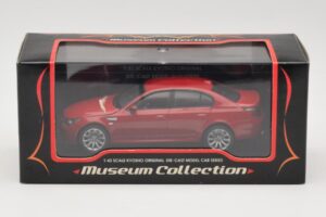 BMW M5 E60 Czerwony Kyosho 1:43 03503R Metal — zdjęcie 4 z 4