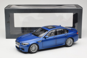 BMW M5 F10 Monte Carlo Blue Paragon 1:18 80432186352 Metal — zdjęcie 8 z 8