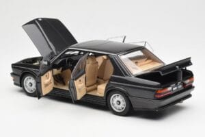 BMW M535i E28 Diamond Czarny AUTOart 1:18 75162 Metal — zdjęcie 5 z 8