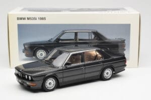BMW M535i E28 Diamond Czarny AUTOart 1:18 75162 Metal — zdjęcie 8 z 8