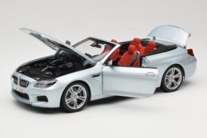 BMW M6 F12 Kabriolet Silverstone Silver Paragon 1:18 8043225656 Metal — zdjęcie 2 z 8
