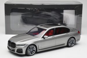 BMW M760i G12 V12 Final Edition Szary GT Spirit 1:18 GT478 Żywica — zdjęcie 6 z 6