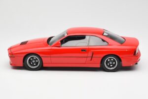 BMW M8 E31 Prototype Czerwony Schuco 1:18 450020900 Metal — zdjęcie 3 z 6