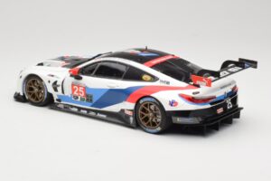 BMW M8 GTE Team RLL C. De Phillippi / B. Auberlen 2nd in Class 12 Hours of Sebring 2018 Minichamps 1:18 155182925 Metal — zdjęcie 5 z 6