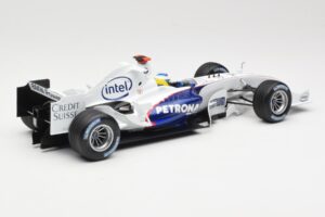 BMW Sauber F1.06 #16 N. Heidfeld Launch Version 2006 Minichamps 1:18 80430413183 Metal — zdjęcie 2 z 6