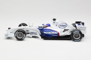 BMW Sauber F1.06 #17 J. Villeneuve Launch Version 2006 Minichamps 1:18 80430413184 Metal — zdjęcie 3 z 6
