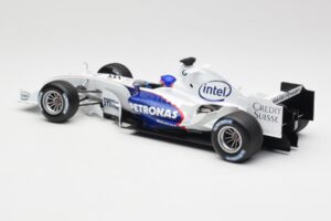 BMW Sauber F1.06 #17 J. Villeneuve Launch Version 2006 Minichamps 1:18 80430413184 Metal — zdjęcie 5 z 6