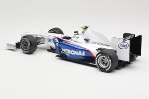 BMW Sauber F1.09 #6 N. Heidfeld Launch Version 2009 Minichamps 1:18 80432154856 Metal — zdjęcie 5 z 7