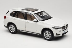 BMW X5 E70 Alpine White Paragon 1:18 PA-97073 Metal — zdjęcie 6 z 8