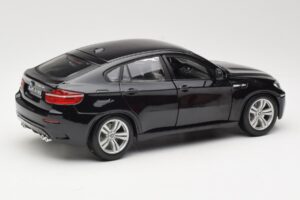 BMW X6 M E71 Czarny Bburago 1:18 18-12081 Metal — zdjęcie 3 z 8