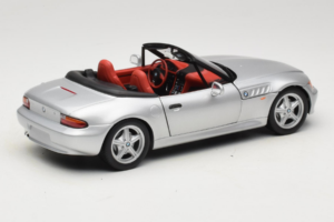 BMW Z3 Kabriolet Srebrny UT Models 1:18 20402 Metal — zdjęcie 3 z 8