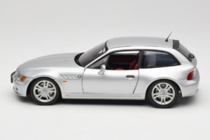 BMW Z3 E36/8 Coupe 2.8 Srebrny UT Models 1:18 20421-R1 Metal — zdjęcie 4 z 8