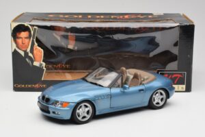 BMW Z3 E36/7 James Bond Goldeneye Niebieski Metallic UT Models 1:18 180024336 Metal — zdjęcie 8 z 8