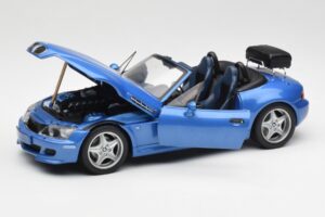 BMW Z3 M Roadster Z Bagażnikiem Niebieski Metaliczny UT Models 1:18 20416 Metal — zdjęcie 2 z 8