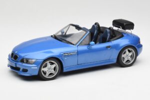 BMW Z3 M Roadster Z Bagażnikiem Niebieski Metaliczny UT Models 1:18 20416 Metal