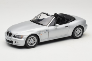 BMW Z3 Roadster 1.8 Srebrny Edycja Dealerska UT Models 1:18 80439411712 Metal