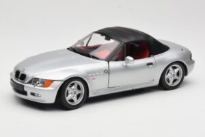 BMW Z3 Roadster 1.8 Srebrny UT Models 1:18 20404 Metal