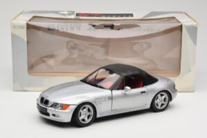BMW Z3 Roadster 1.8 Srebrny UT Models 1:18 20404 Metal — zdjęcie 8 z 8