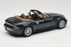 BMW Z3 Roadster 2.8 Ciemnozielony Edycja Dealerska UT Models 1:18 80439411713 Metal — zdjęcie 3 z 8