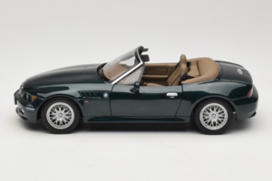 BMW Z3 Roadster 2.8 Ciemnozielony Edycja Dealerska UT Models 1:18 80439411713 Metal — zdjęcie 4 z 8