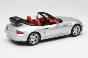 BMW Z3 Roadster Z Bagażnikiem Srebrny UT Models 1:18 20407 Metal — zdjęcie 3 z 8