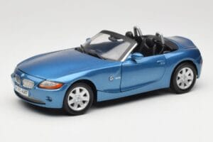 BMW Z4 E85 Niebieski Metallic Motormax 1:18 73144 Metal
