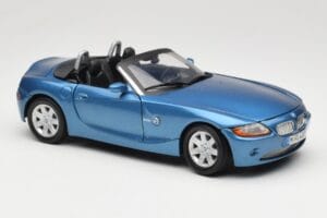 BMW Z4 E85 Niebieski Metallic Motormax 1:18 73144 Metal — zdjęcie 6 z 8