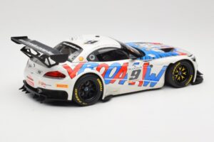 BMW Z4 E89 GT3 #9 Roal Motorsport A. Zanardi / B. Spengler 24 Hours of Spa 2015 Minichamps 1:18 151152309 Metal — zdjęcie 2 z 6