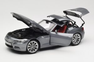BMW Z4 E89 sDrive 35i Space Grey Metallic Kyosho 1:18 80432147085 Metal — zdjęcie 2 z 8