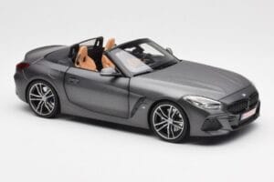 BMW Z4 G29 Szary Metallic Norev 1:18 183270 Metal — zdjęcie 6 z 8