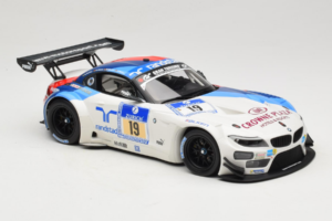 BMW Z4 GT3 #19 Team Schubert J. Muller / D. Muller ADAC 24 Hours Nurburgring 2013 Minichamps 1:18 151132319 Metal — zdjęcie 4 z 6
