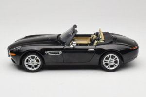 BMW Z8 Czarny Kyosho 1:18 80439411729 Metal — zdjęcie 4 z 9