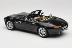 BMW Z8 Czarny Kyosho 1:18 80439411729 Metal — zdjęcie 6 z 9