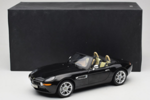 BMW Z8 Czarny Kyosho 1:18 80439411729 Metal — zdjęcie 9 z 9