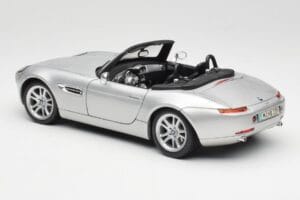 BMW Z8 E52 Titanium Silver Maisto 1:18 536896 Metal — zdjęcie 7 z 8
