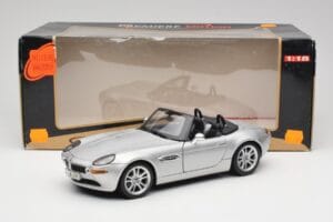 BMW Z8 E52 Titanium Silver Maisto 1:18 536896 Metal — zdjęcie 8 z 8