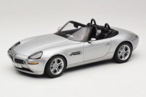 BMW Z8 Srebrny 007 The World Is Not Enough AUTOart 1:18 70511 Metal