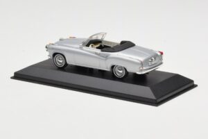 Borgward Isabella Kabriolet Srebrny Minichamps 1:43 400096030 Metal — zdjęcie 3 z 4