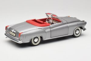 Borgward Isabella Kabriolet Srebrny Revell 1:18 8411 Metal — zdjęcie 3 z 8