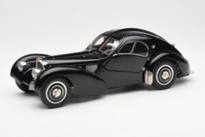 Bugatti 57SC Atlantic Czarny CMC 1:18 M-085 Metal