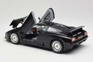 Bugatti EB110 Czarny Bburago 1:18 3055 Metal — zdjęcie 5 z 8