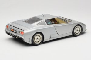 Bugatti EB110 Srebrny Bburago 1:18 3035-S Metal — zdjęcie 3 z 8