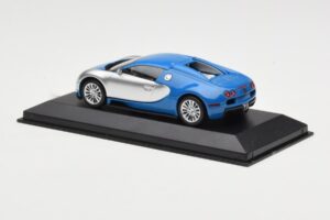 Bugatti Veyron Centenaire Niebiesko-Metaliczny Srebrny Minichamps 1:43 400110850 Metal — zdjęcie 3 z 4