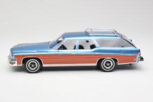 Buick Estate Wagon Light Blue Metallic BoS Models 1:18 BOS417 Żywica — zdjęcie 3 z 6