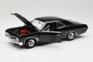 Buick GS 400 Czarny American Muscle 1:18 33086 Metal — zdjęcie 2 z 8