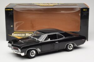 Buick GS 400 Czarny American Muscle 1:18 33086 Metal — zdjęcie 8 z 8