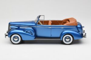 Buick Roadmaster 80-C Four Door Phaeton Blue Metallic BoS Models 1:18 BOS372 Żywica — zdjęcie 3 z 6