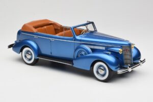 Buick Roadmaster 80-C Four Door Phaeton Blue Metallic BoS Models 1:18 BOS372 Żywica — zdjęcie 4 z 6