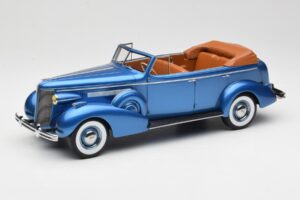 Buick Roadmaster 80-C Four Door Phaeton Blue Metallic BoS Models 1:18 BOS372 Żywica