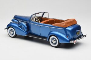 Buick Roadmaster 80-C Four Door Phaeton Blue Metallic BoS Models 1:18 BOS372 Żywica — zdjęcie 5 z 6